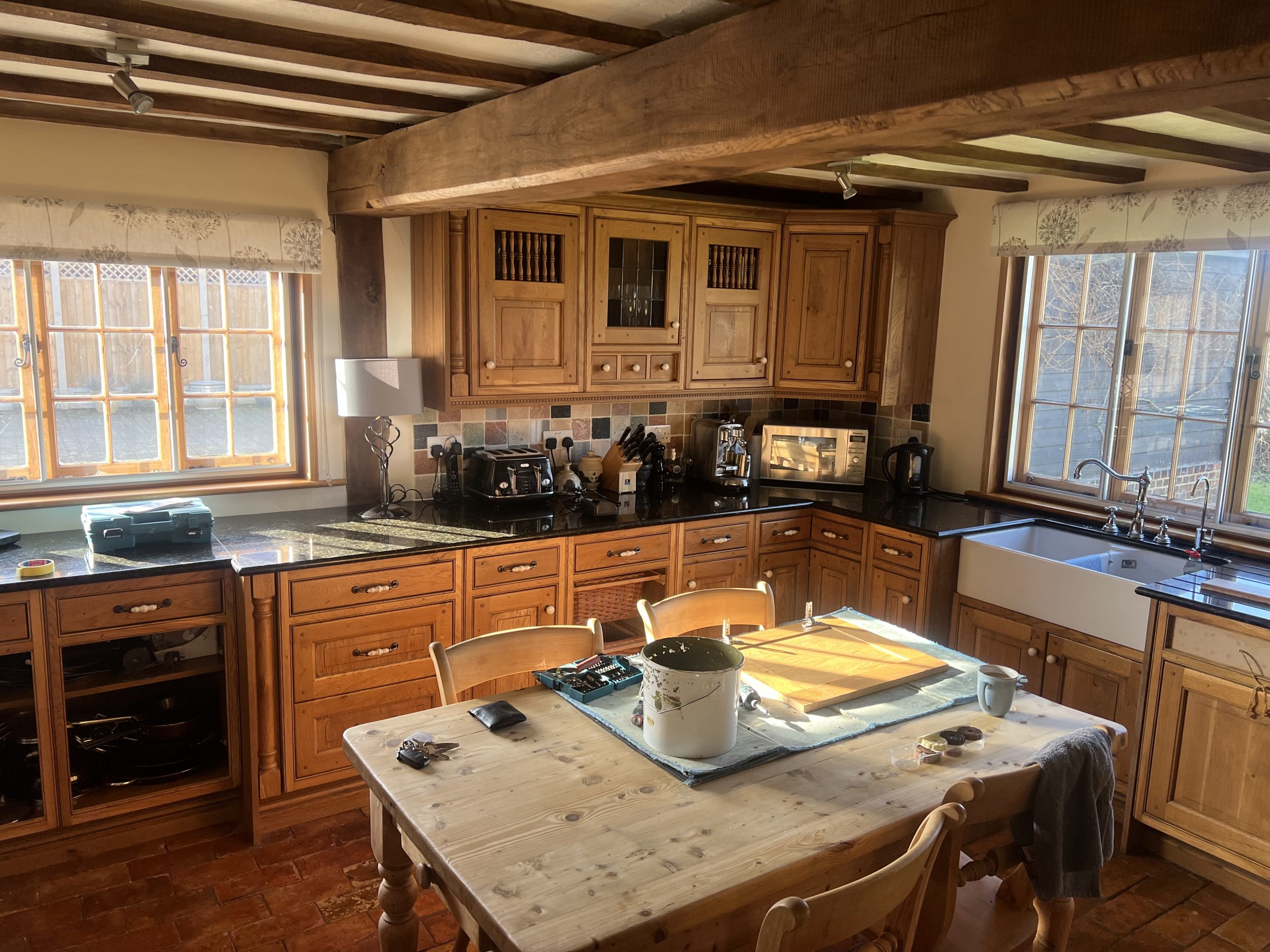 Kitchen before hand painting